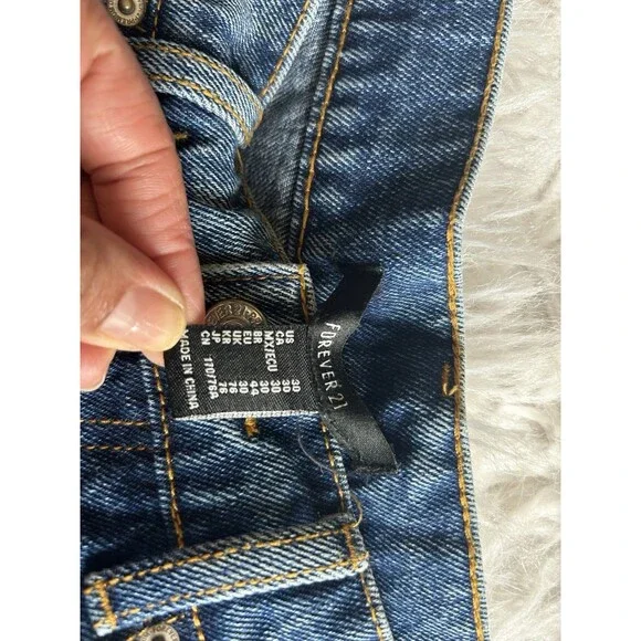 Forever 21 Blue Jean Concert Shorts Womens 30 Mid Rise Slim Fit Jorts Daisy - Picture 5 of 8